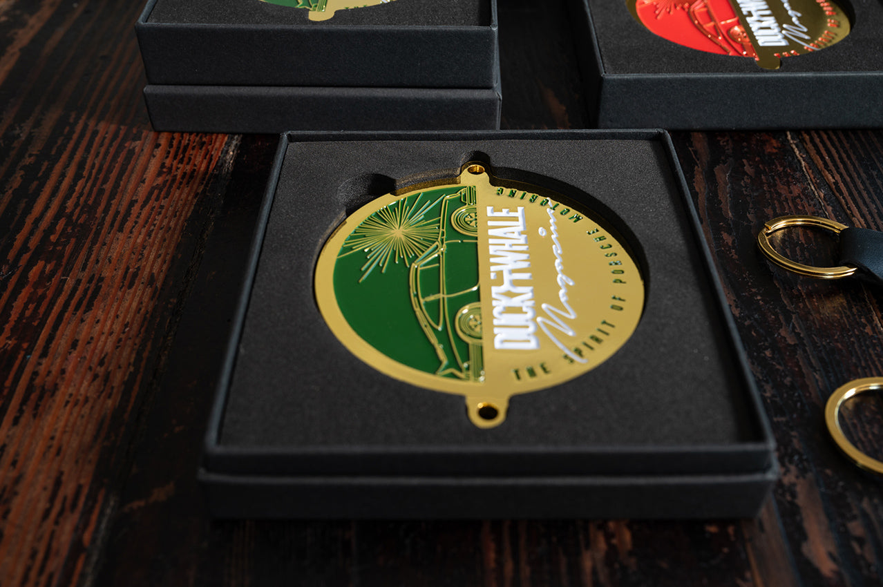 Grill Badge - Gold / Green - D&W The Spirit Of Porsche Motoring